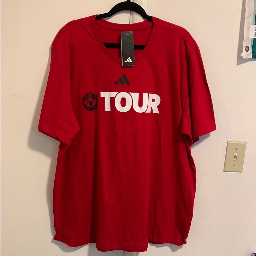 Men’s Adidas Manchester United Tour T-Shirt! NWT